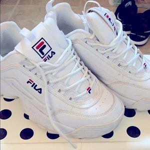 FILA - women’s US size 6